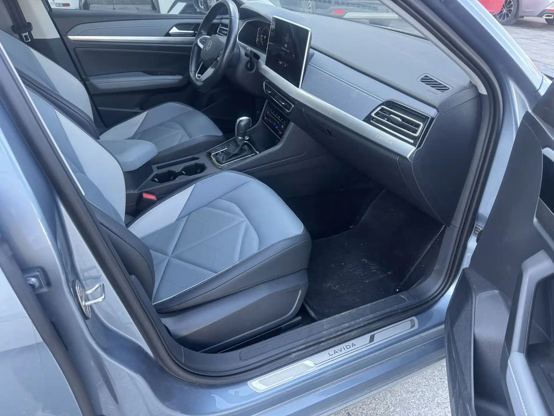 Photo 11 - Volkswagen Lavida