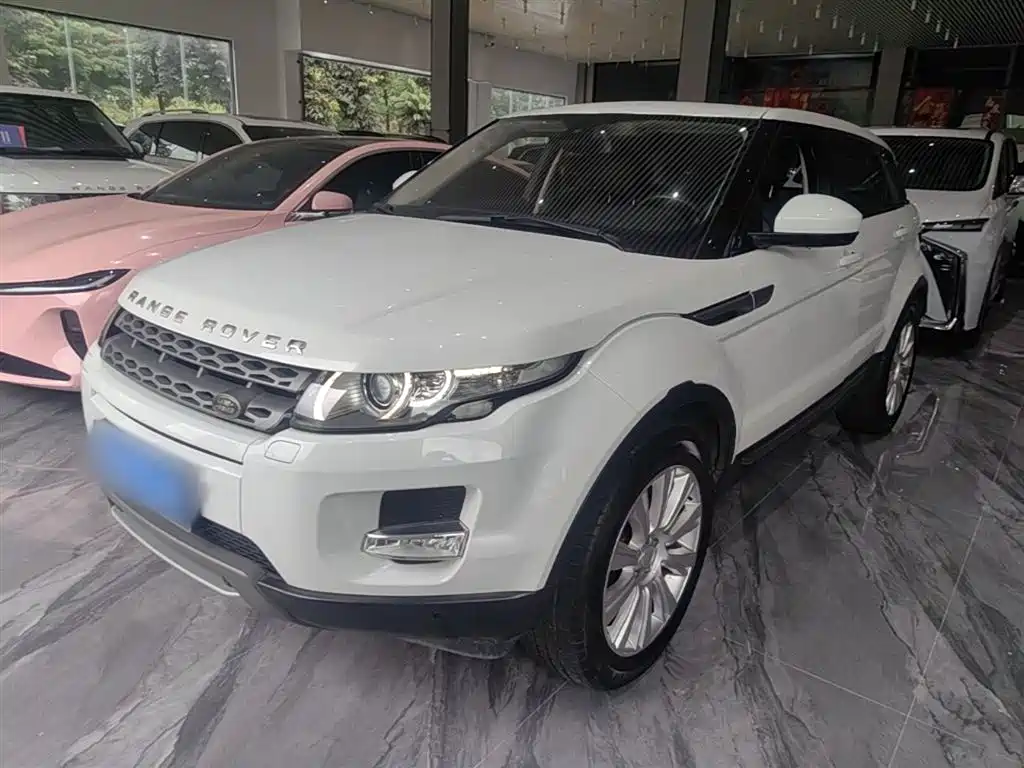 Land Rover Range Rover Evoque 2015 2.0T 5-Door Intelligent Edition