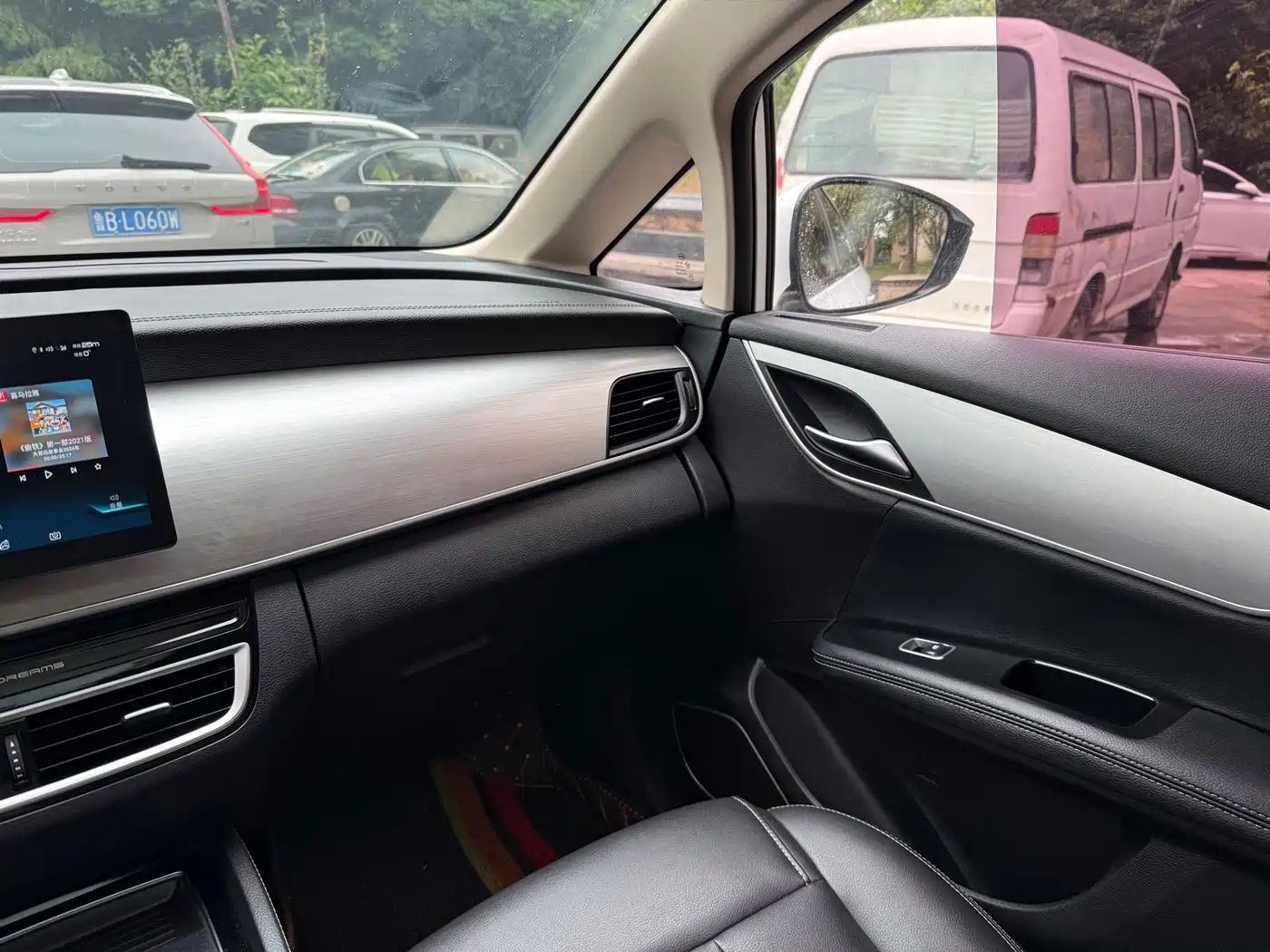 BYD Song MAX 2021 Upgrade 1.5T Automatic Luxury Edition 7-Seater фото 9