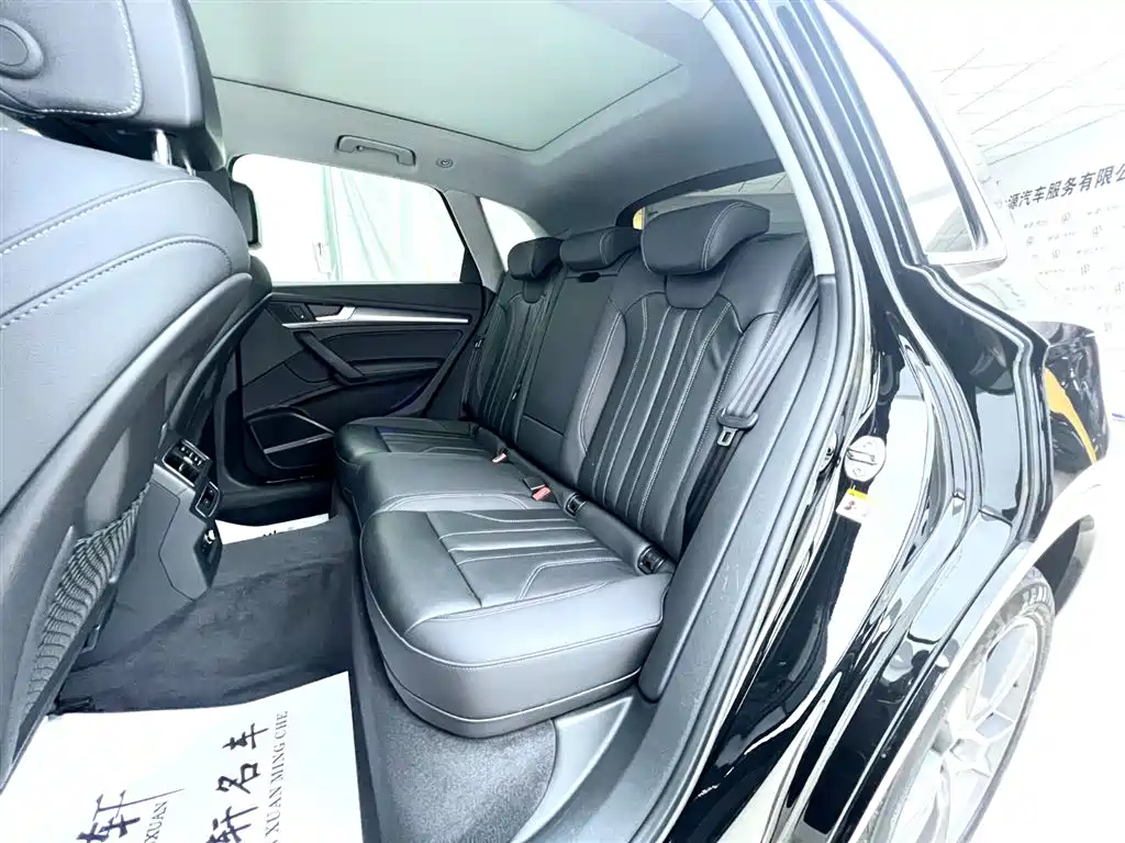 Audi Q5L 2022 Facelift 45T Luxury Dynamic фото 23