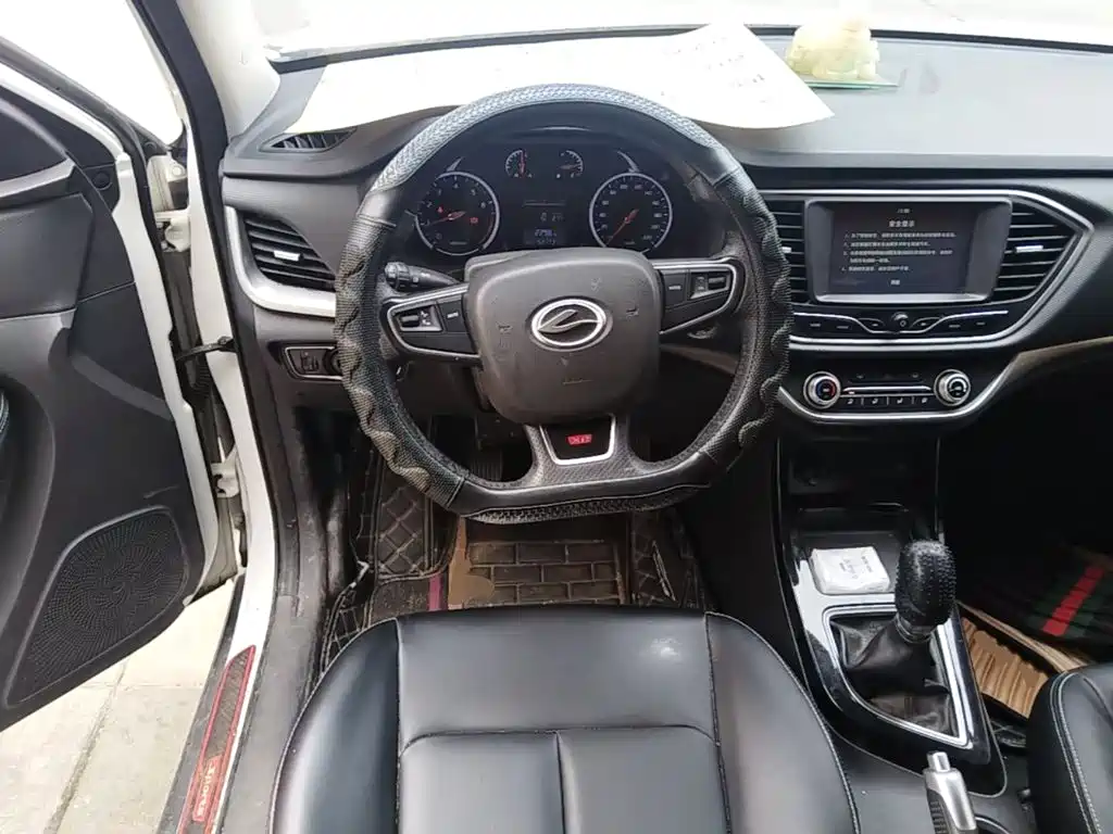 Landwind X2 2018 2017 1.6L Manual Sharp Edition