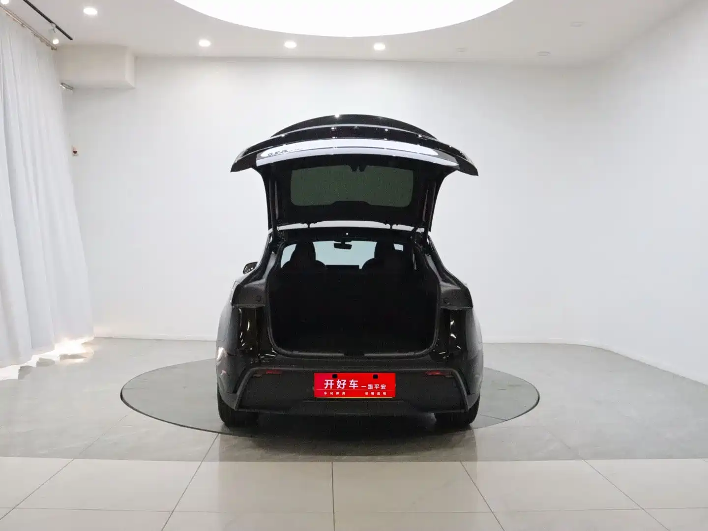 Фото 7 - Tesla Model Y