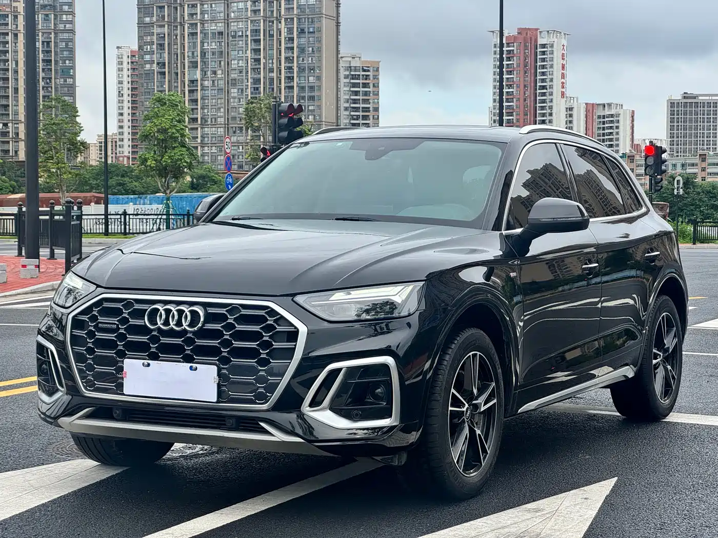 Audi Q5L 2022 40T Luxury Dynamic