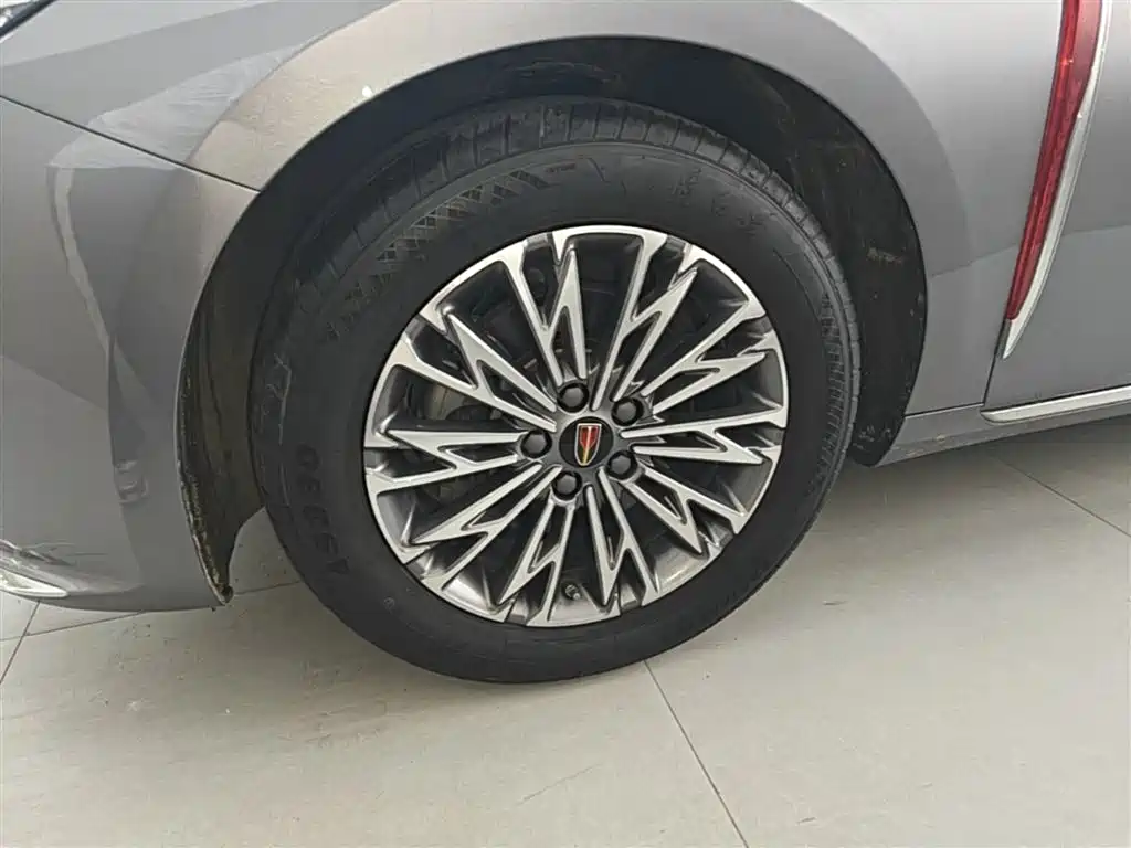 Hongqi H5 2023 1.5T DCT Smart Connect Flag Rhythm фото 23