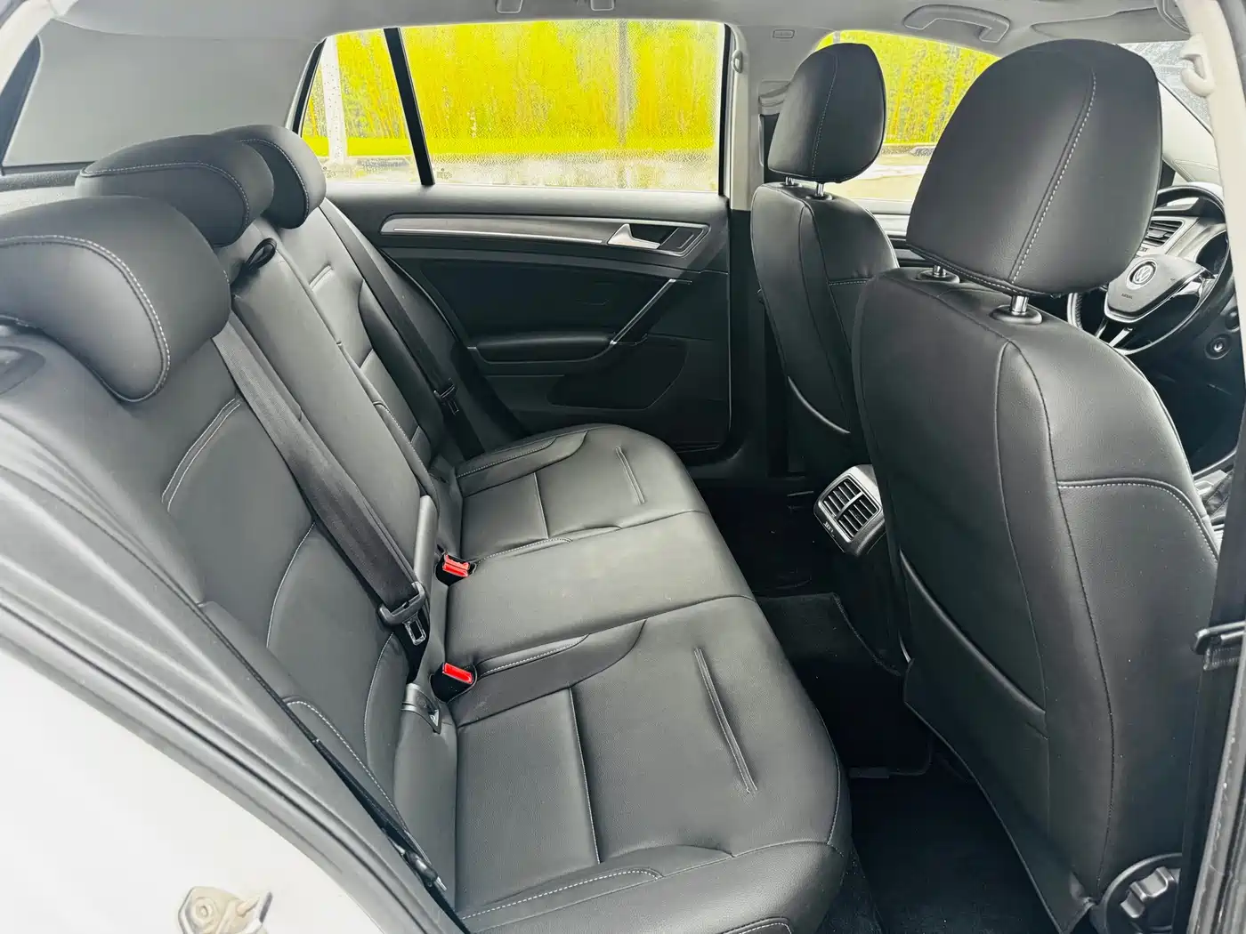 Volkswagen Golf 2016 230TSI Automatic Comfort фото 7