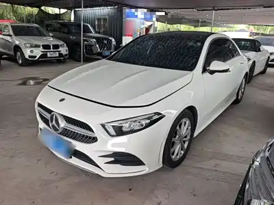 Mercedes-Benz A