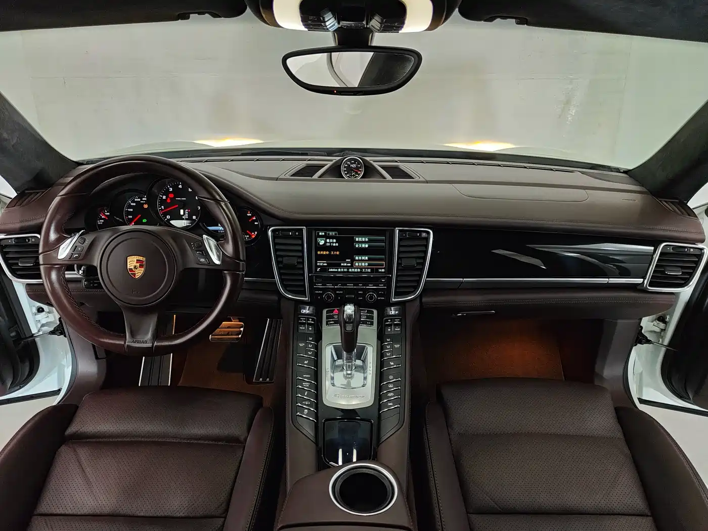 Porsche Panamera 2014 Panamera 3.0T фото 6