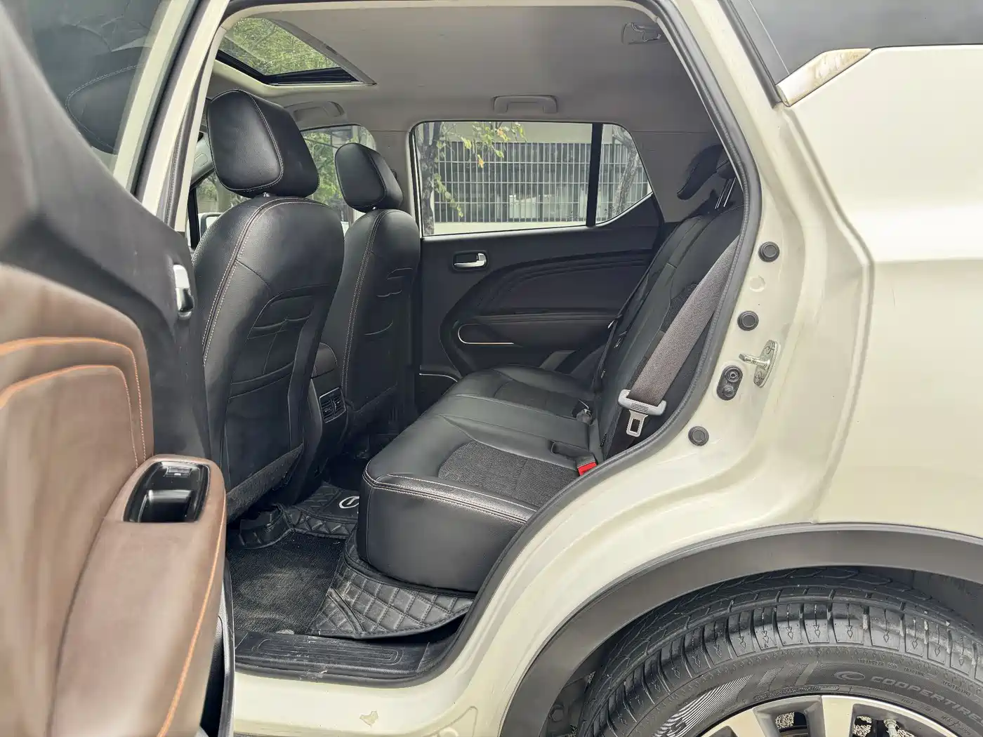 GAC Trumpchi Trumpchi GS3 2019 235T Automatic Elite Edition фото 8