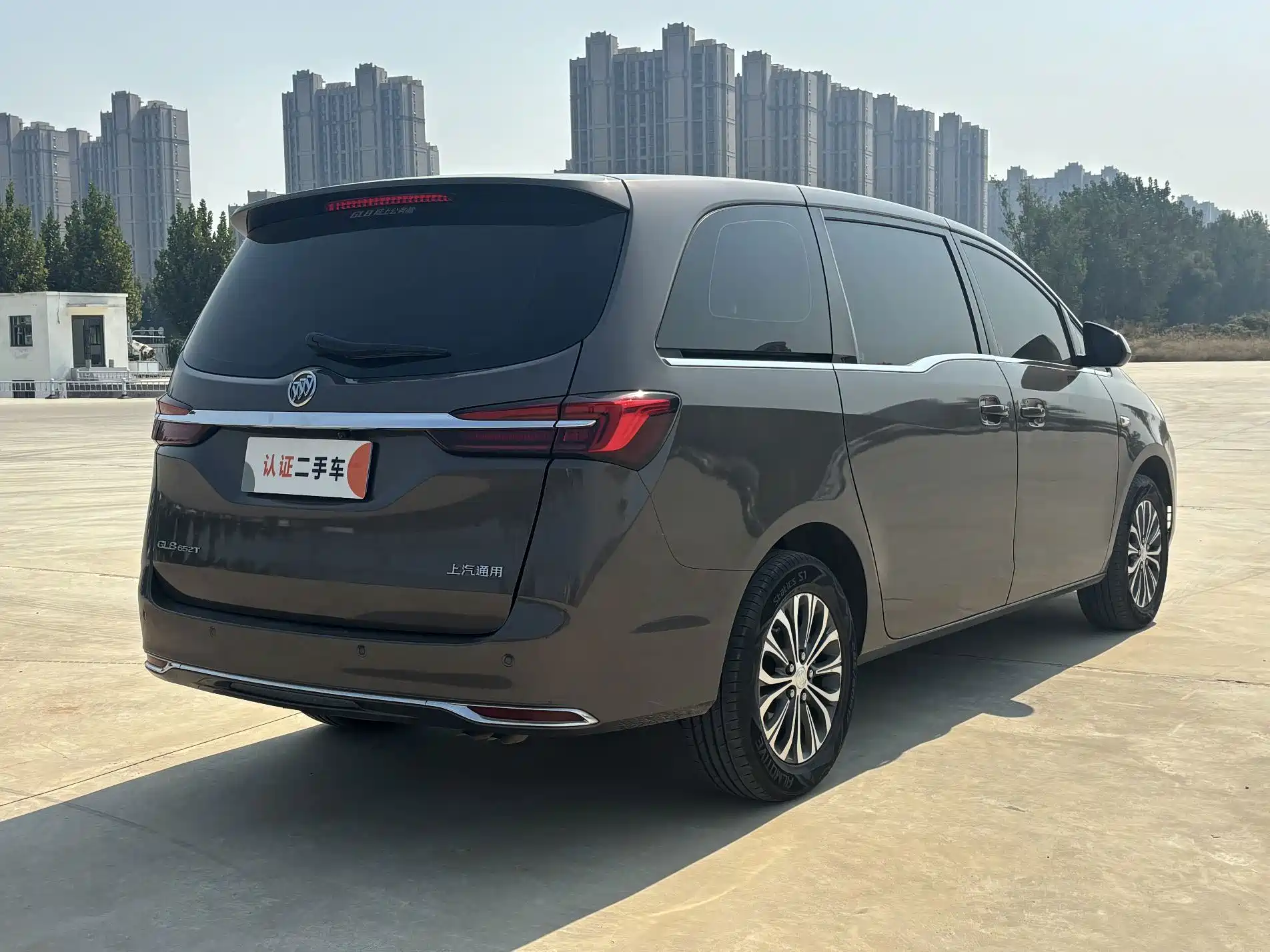 Фото 5 - Buick GL8