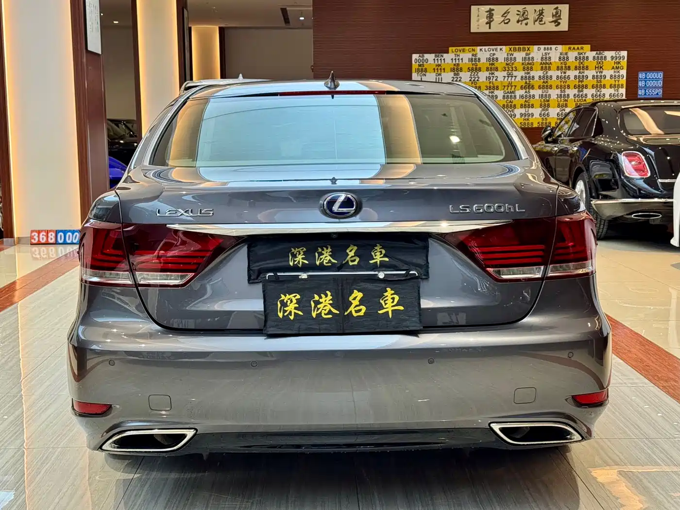 Lexus LS 2014 600hL фото 6