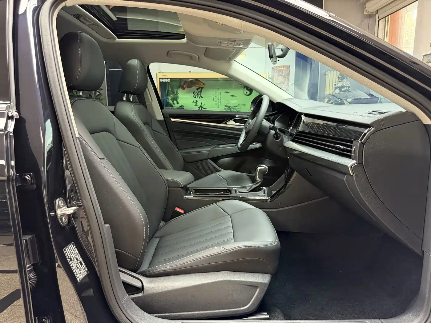 Фото 13 - Volkswagen Passat