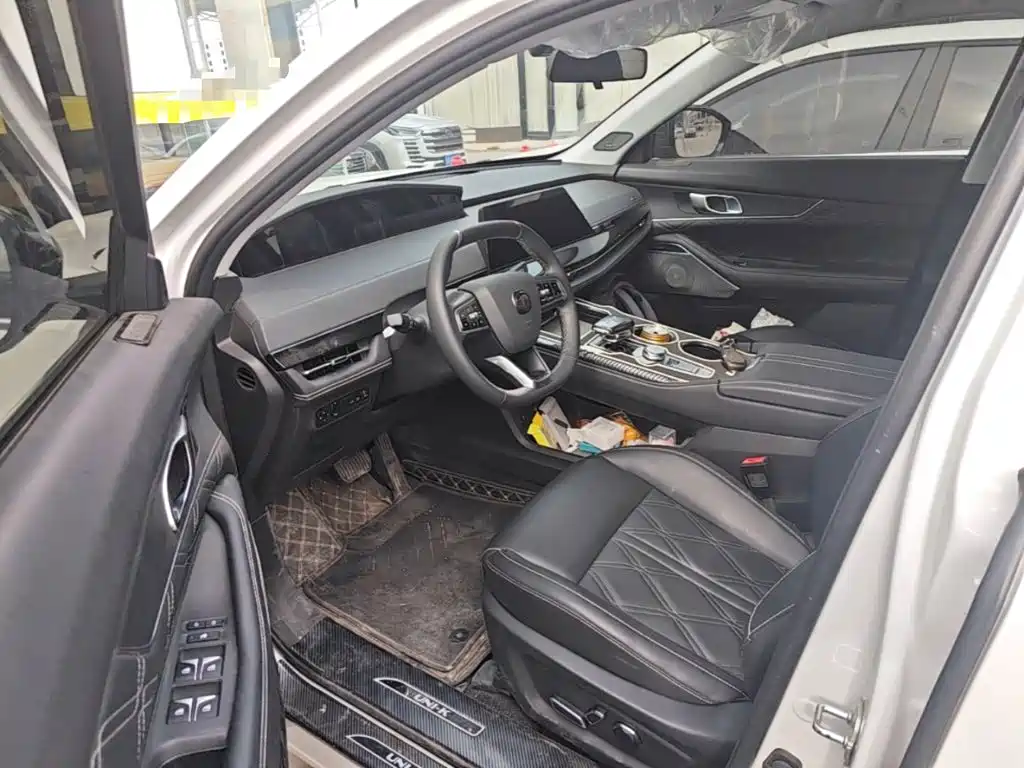 Changan UNI-K 2024 2024 2.0T FWD Global Edition