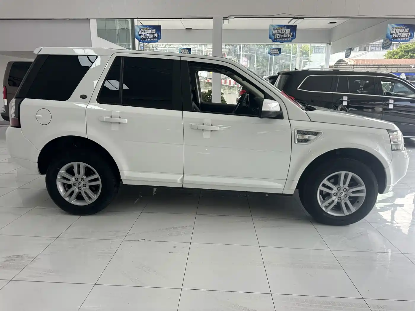 Land Rover Freelander 2 2014 2013 2.2T SD4 SE Diesel Version