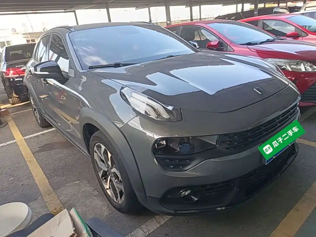 2021 Lynk & Co 02