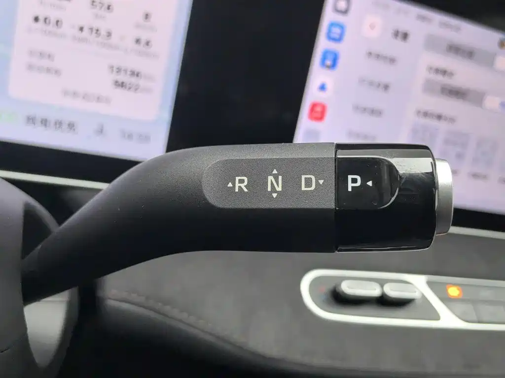 Фото 13 - Roewe D7
