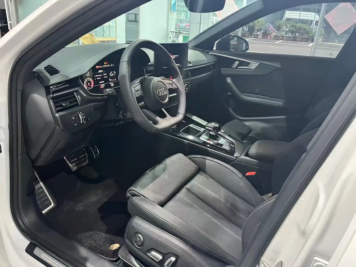 Audi A4L 2023 40 TFSI Luxury Sport фото 6