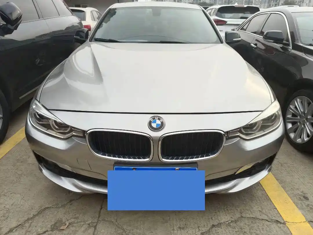 صورة 3 - BMW 3 Series