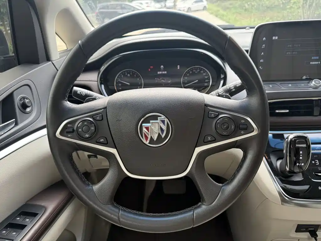 Фото 3 - Buick GL8