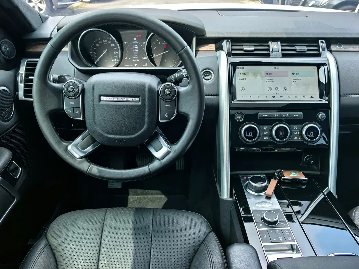 Фото 14 - Land Rover Discovery