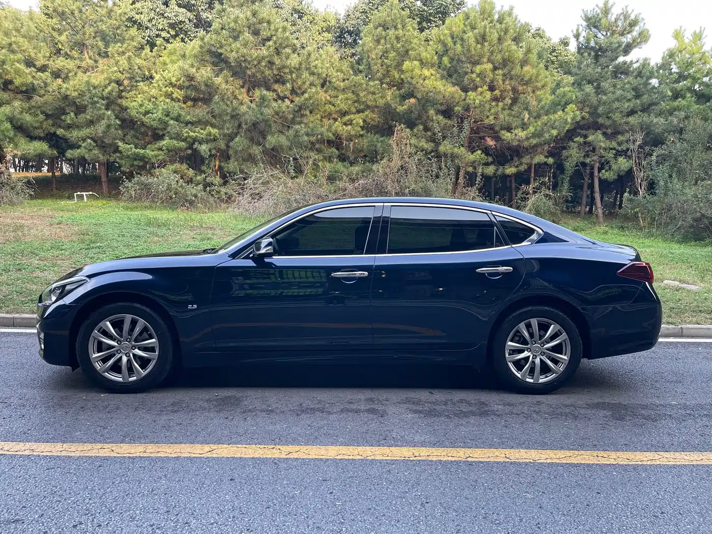 Infiniti Q70 2017 2017 Q70L 2.5L Elite Edition