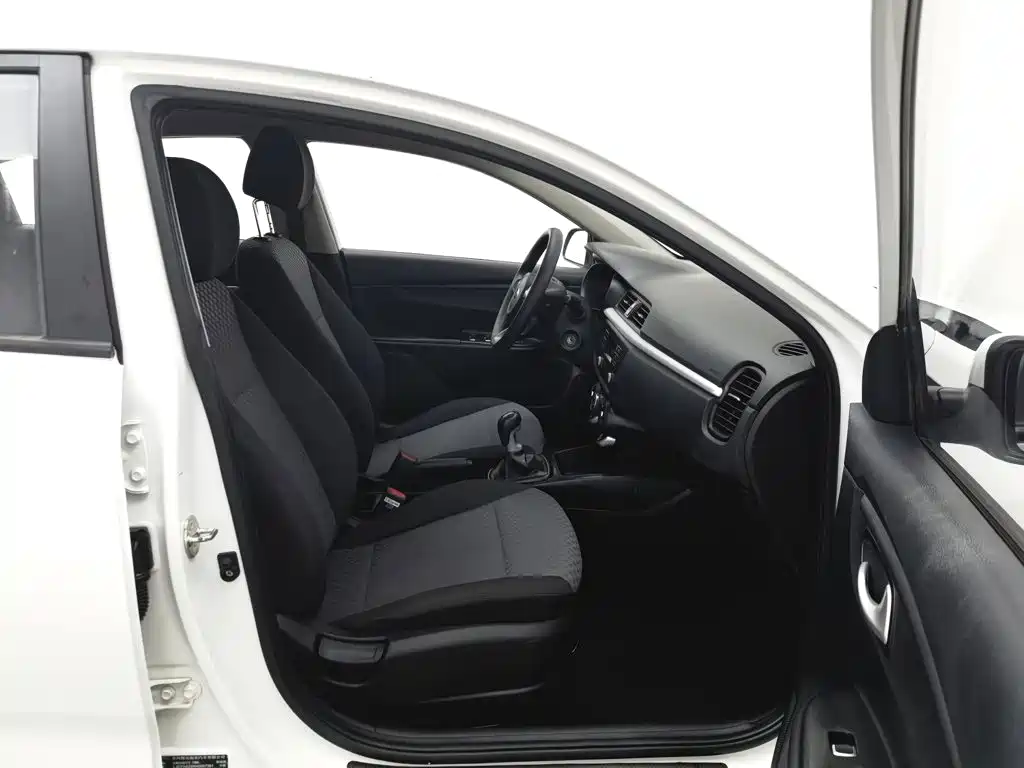 Фото 23 - Kia K2