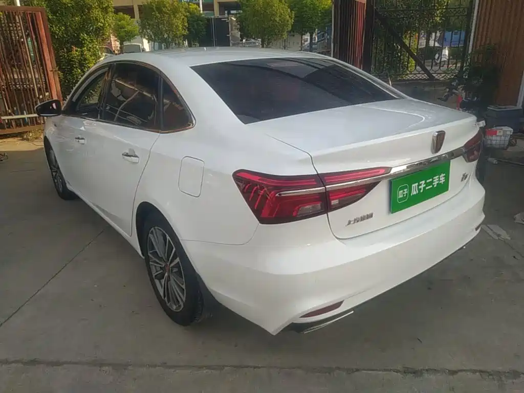 Photo 5 - Roewe i6