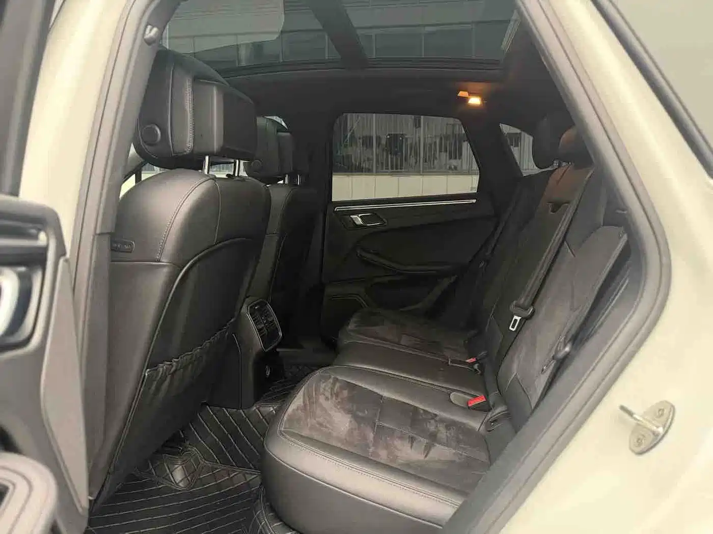 Porsche Macan 2018 Macan 2.0T фото 9