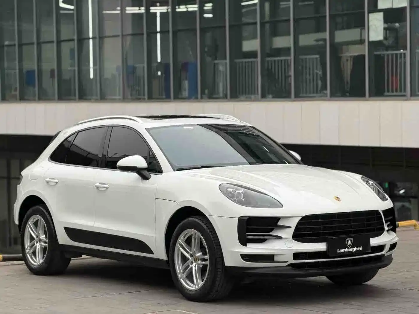Porsche Macan 2018 Macan 2.0T фото 3
