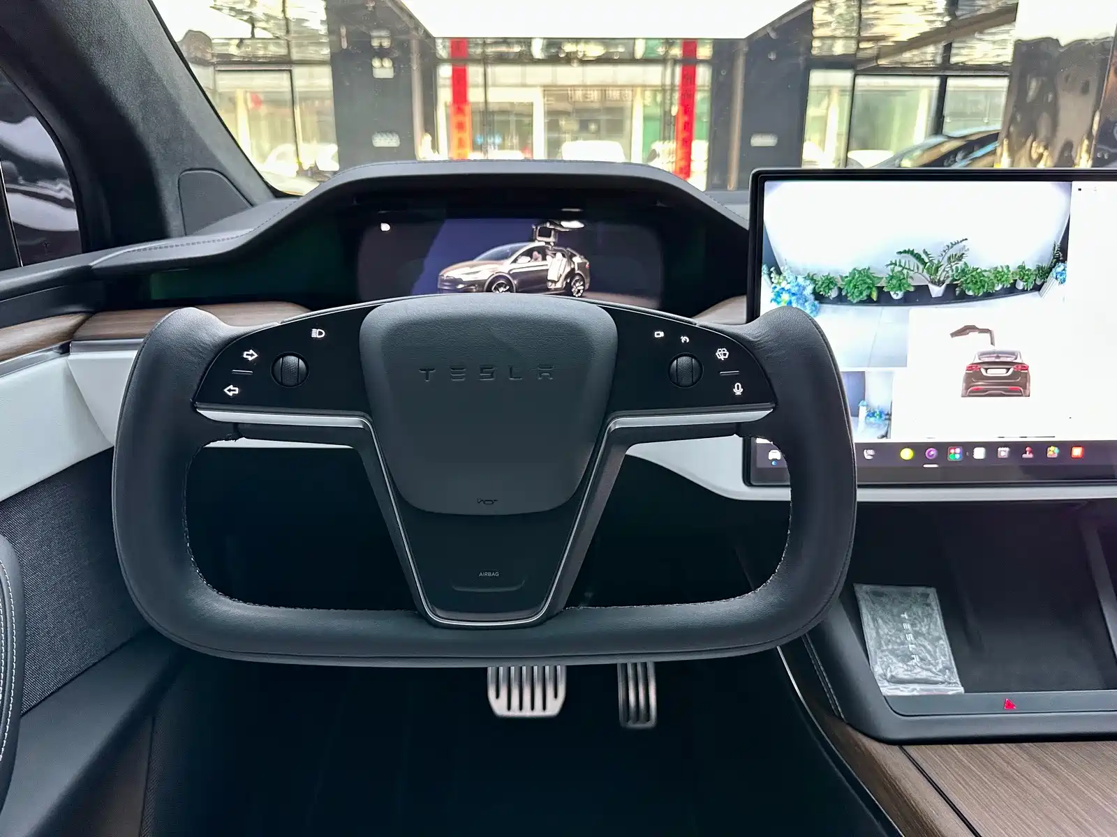 Фото 14 - Tesla Model X