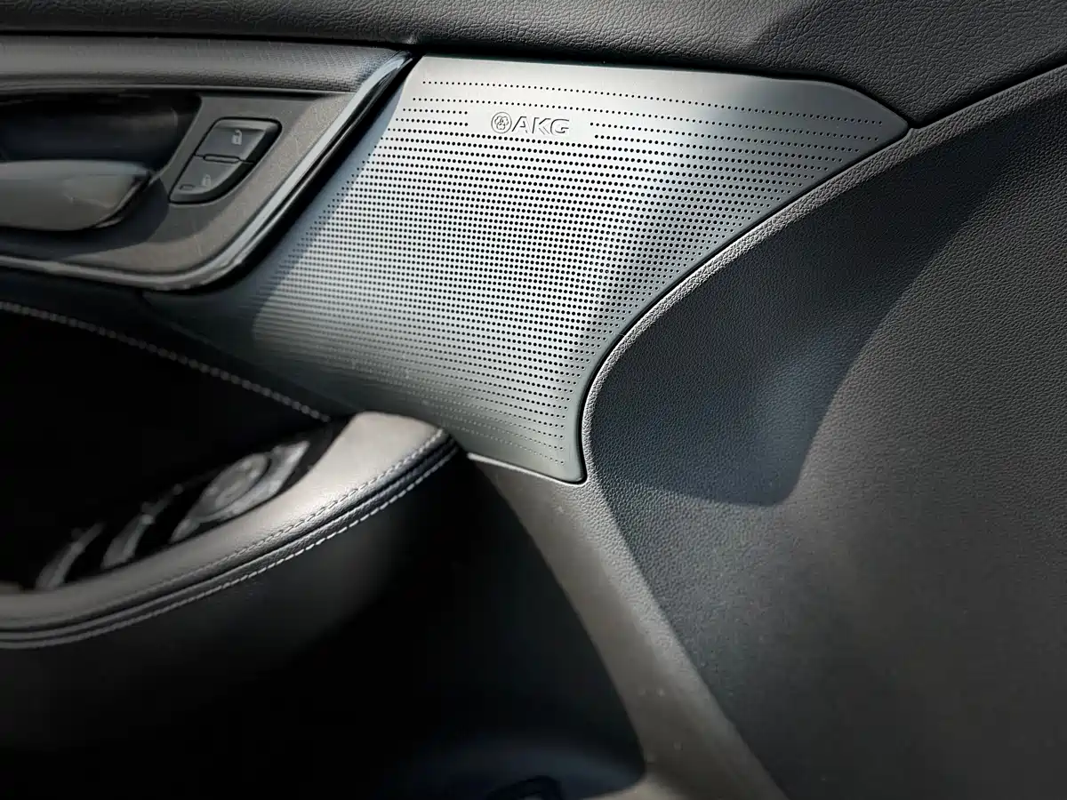 Cadillac CT5 2024 28T Luxury Model Pro фото 8
