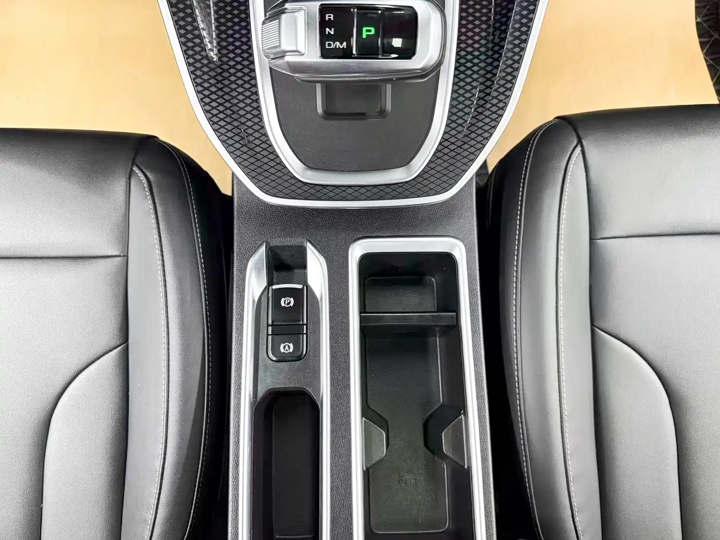 Haval M6 2023 2023 PLUS 1.5T DCT Luxury Smart Connect