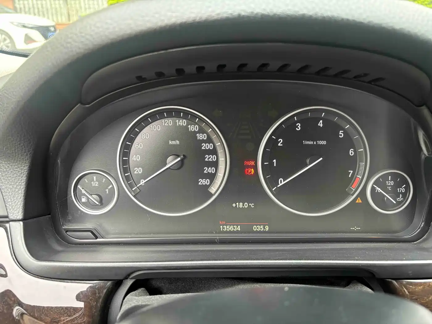 BMW 5 Series 2017 525Li Leading Edition фото 18