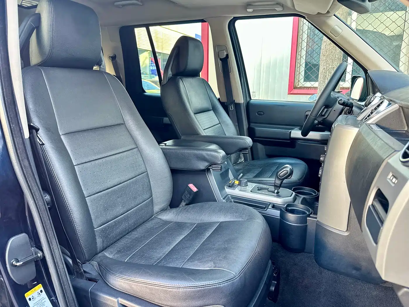 Land Rover Discovery 2005 Model 4.4 V8 HSE фото 44