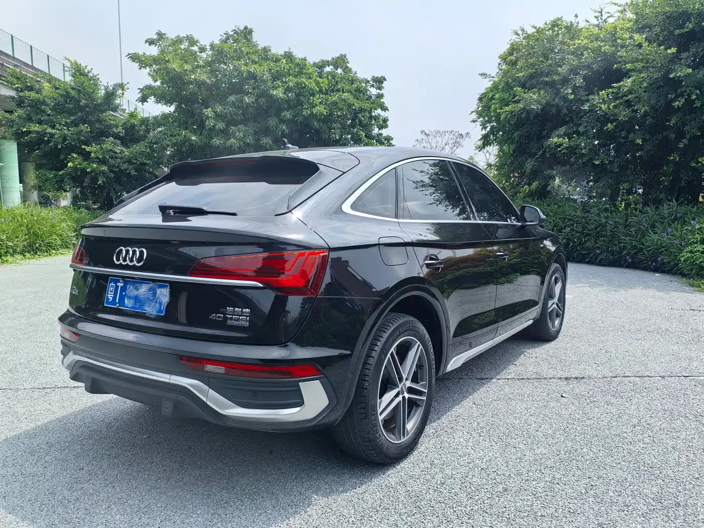 AUDI Q5L SPORTBACK