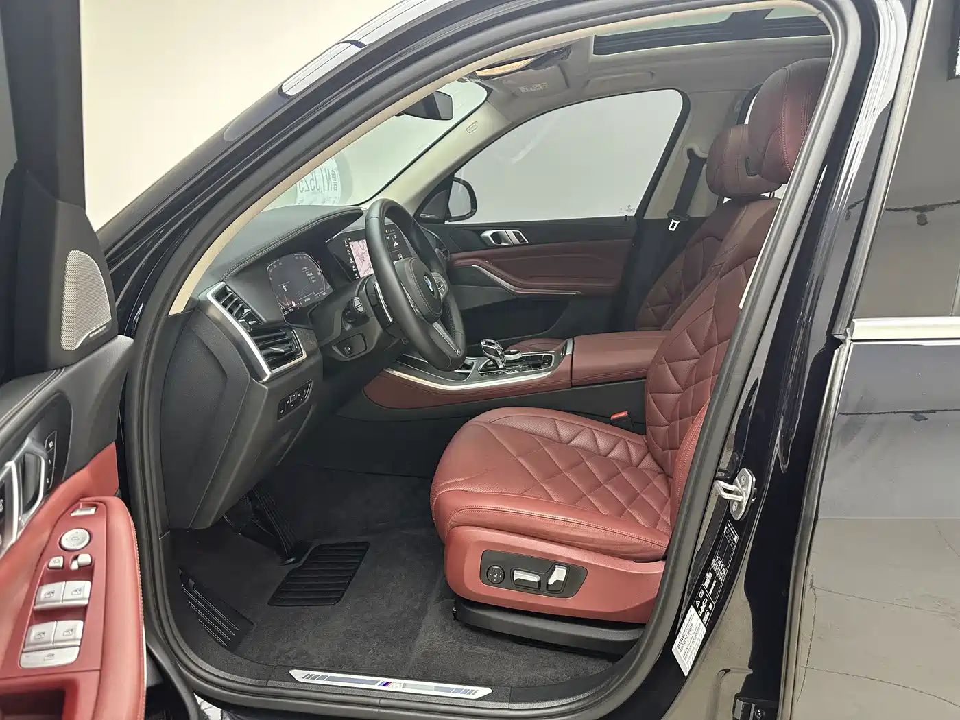 BMW X5 2022 xDrive 30Li Premium M Sport Package фото 6