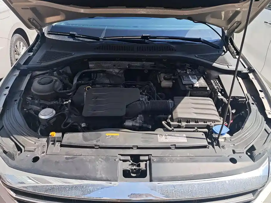 Volkswagen Lavida 2021 1.5L Auto Comfort Edition фото 10
