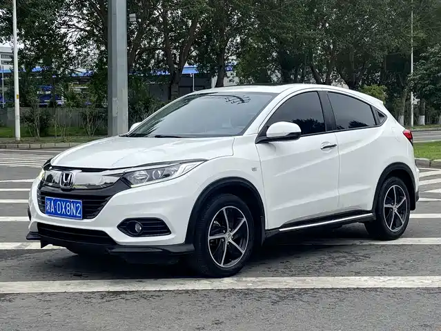 Honda Vezel 1.5L CVT, Night Shadow, Авангард