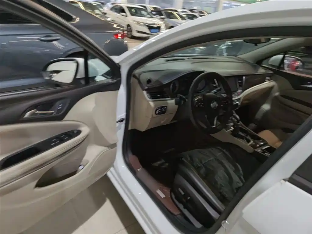 Buick Verano 2018 Sedan 15S Automatic Leading фото 16