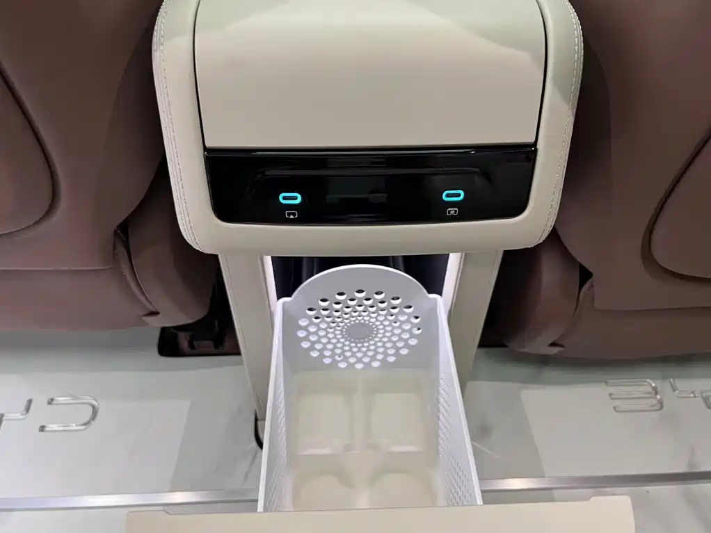 BYD Xia 2025 2025 DM-i 1.5T 180km Excellence
