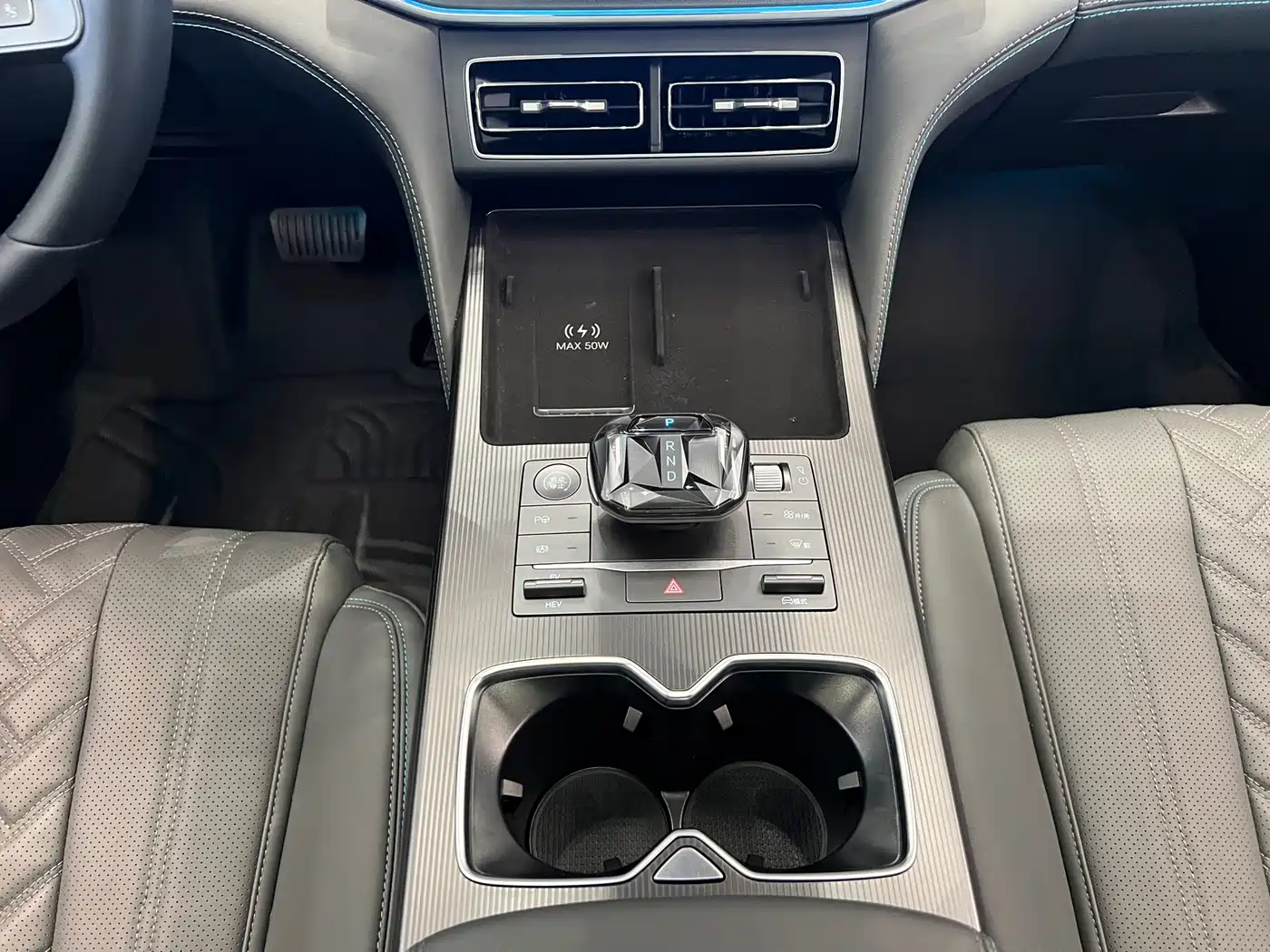 BYD Song L DM-i 2025 Smart Drive Edition 112km Surpassing фото 11