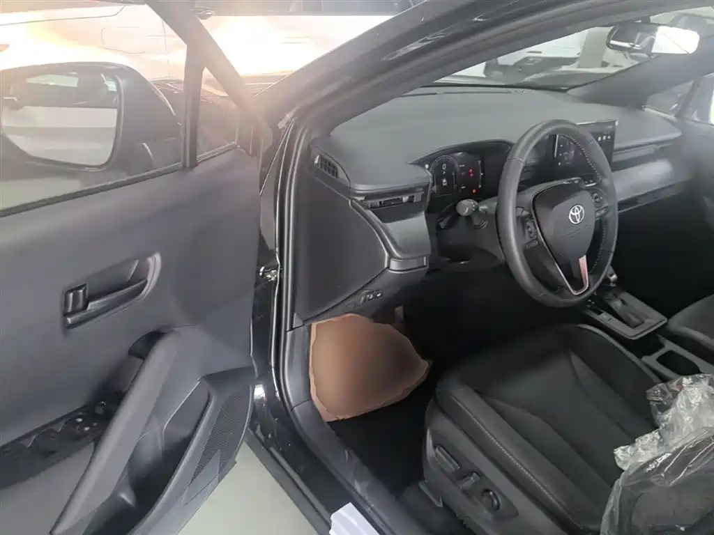 TOYOTA FENGLANDA