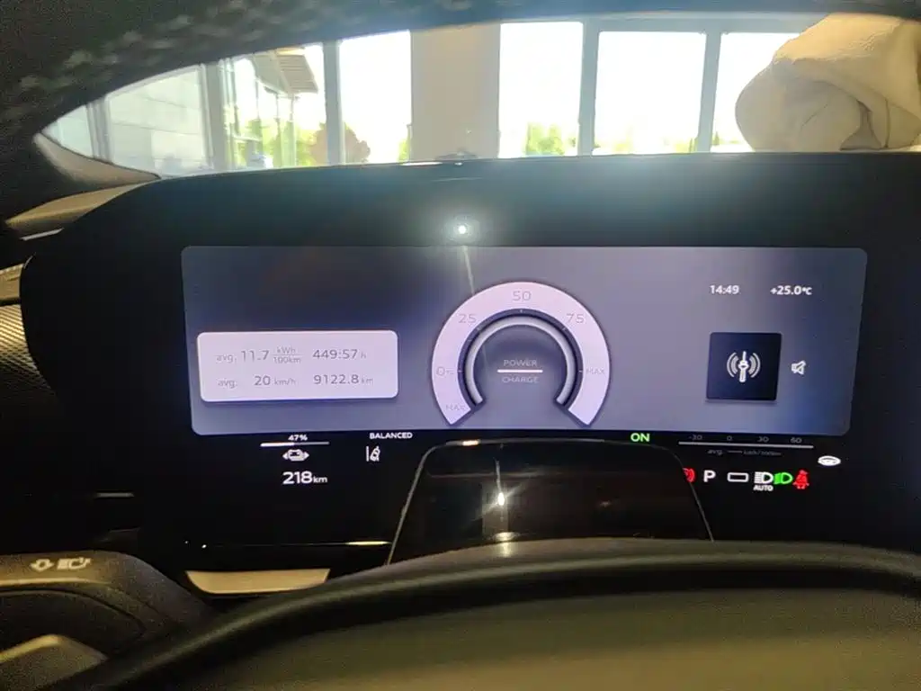 Audi Q6L e-tron 2025 Model Pioneer Edition фото 12
