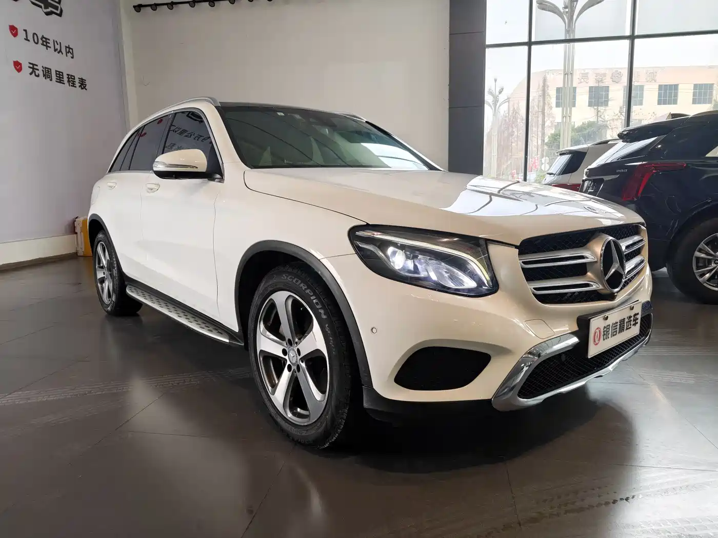 Mercedes-Benz GLC 2016 GLC 260 4MATIC Luxury фото 3
