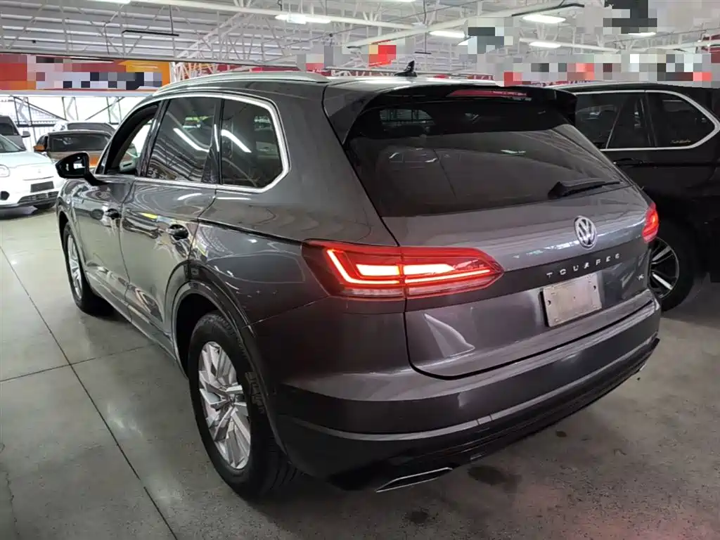 Volkswagen Touareg 2020 2.0TSI Rui Shang Edition China VI фото 5