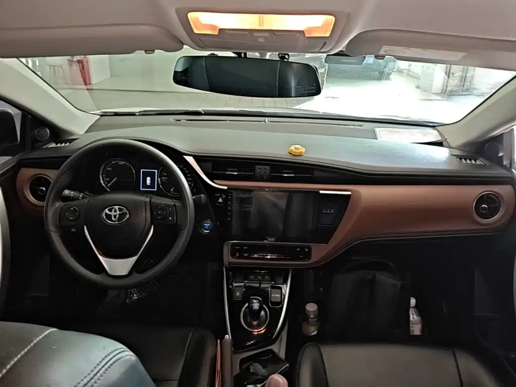 Toyota Corolla Twin Engine E+ 2020 2019 1.8L E-CVT Pioneer Edition