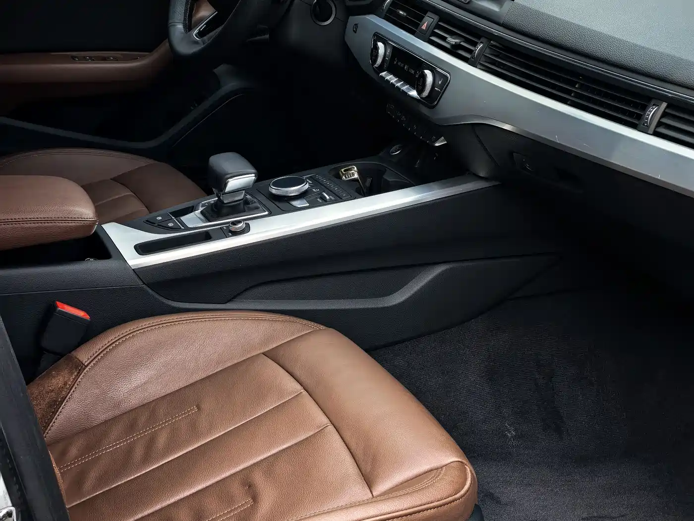 Audi A4L 2018 30th Anniversary 40 TFSI Fashion фото 8