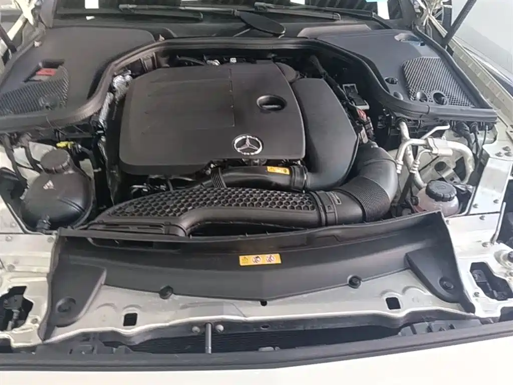 MERCEDES-BENZ E-CLASS (IMPORTED)