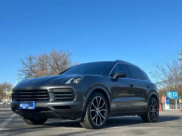 PORSCHE CAYENNE