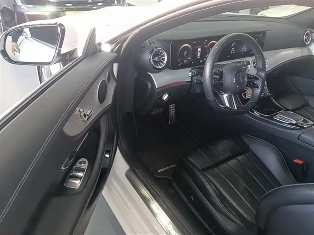 MERCEDES-BENZ E-CLASS (IMPORTED)