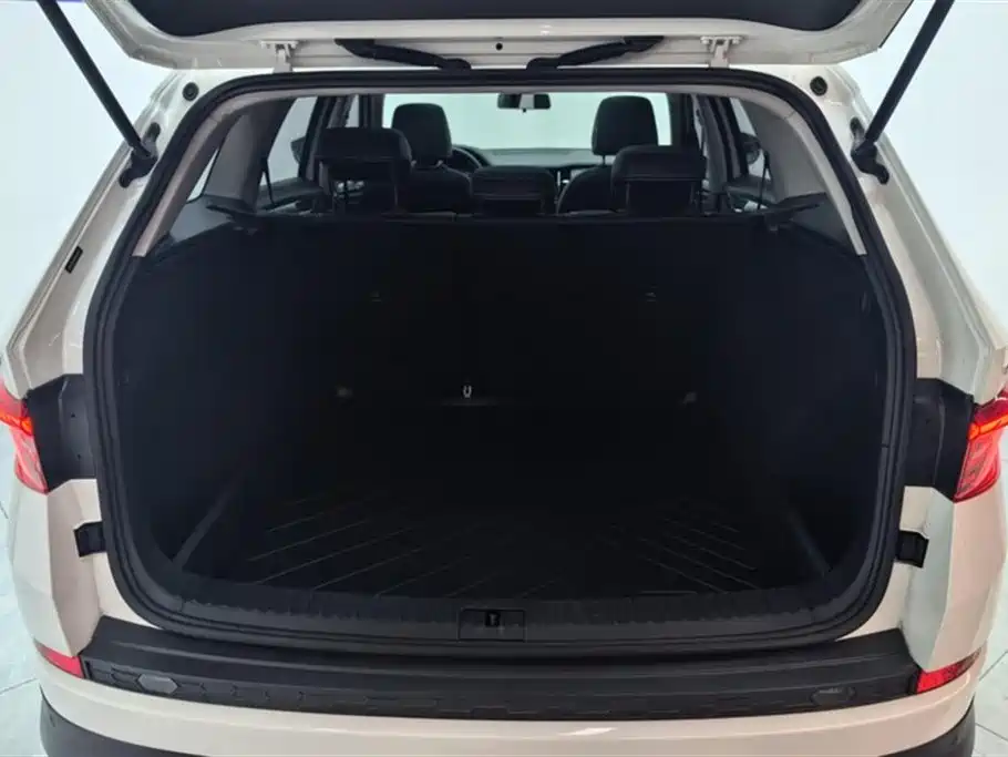 Škoda Kodiaq 2019 Facelift TSI330 5-seat 2WD Comfort China VI фото 4